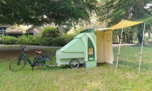 Scout stop & stay : camping-car à vélo électrique pour les loisirs et le travail