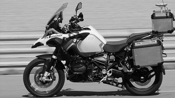 BMW представляет концепцию беспилотного мотоцикла